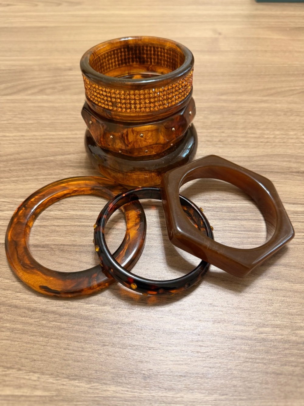 Sassy Jones Amber Tortoiseshell Resin Bangle Bracelet Set